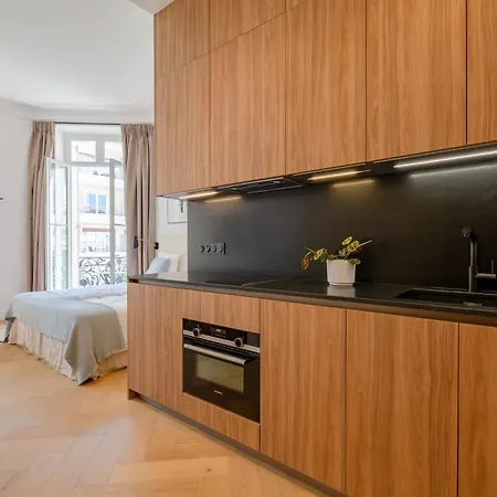 La Guitare 23 - Large Modern With Balcony In Center Of Cannes, Just Behind Grand Lejlighed